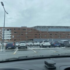 남성 강사보다 여성 강사 더 좋음